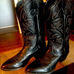 Ariat Western Heritage women’s boot, black, size 6.5c